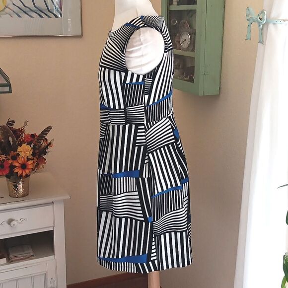 Enfocus Studio Bold Graphic Knit Dress - Picture 4 of 10